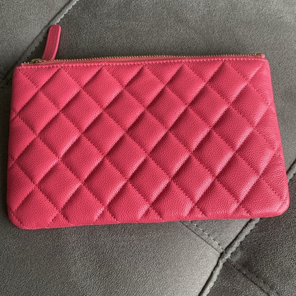 NWT, Chanel Small Pouch in Caviar leather - Picture 2 of 11